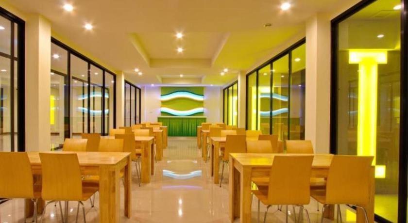The Rice Hotel Roi Et Extérieur photo