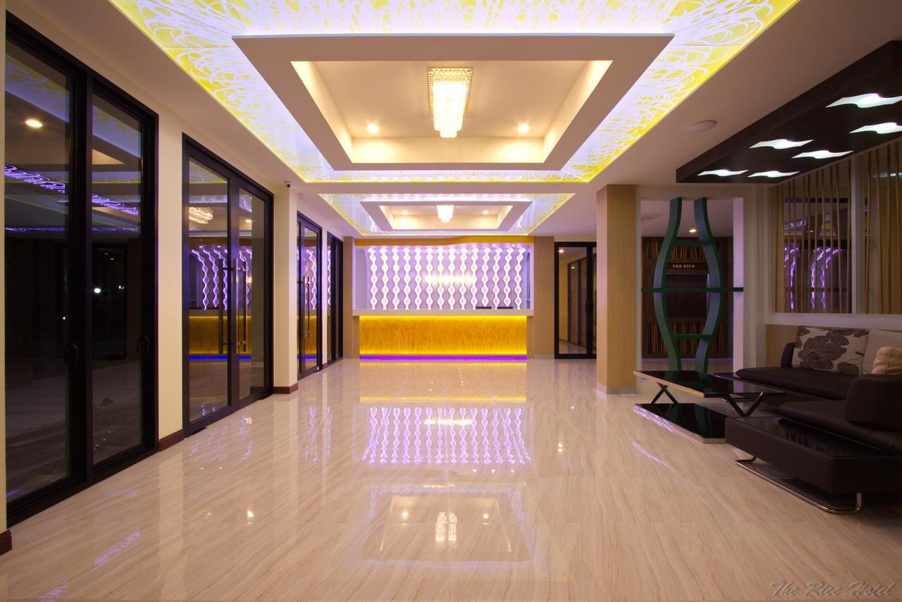 The Rice Hotel Roi Et Extérieur photo