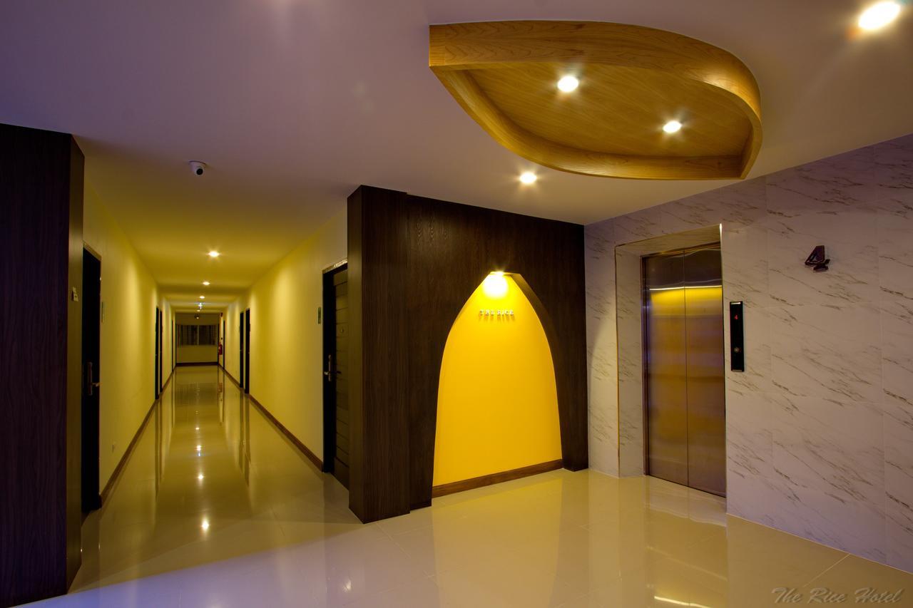 The Rice Hotel Roi Et Extérieur photo