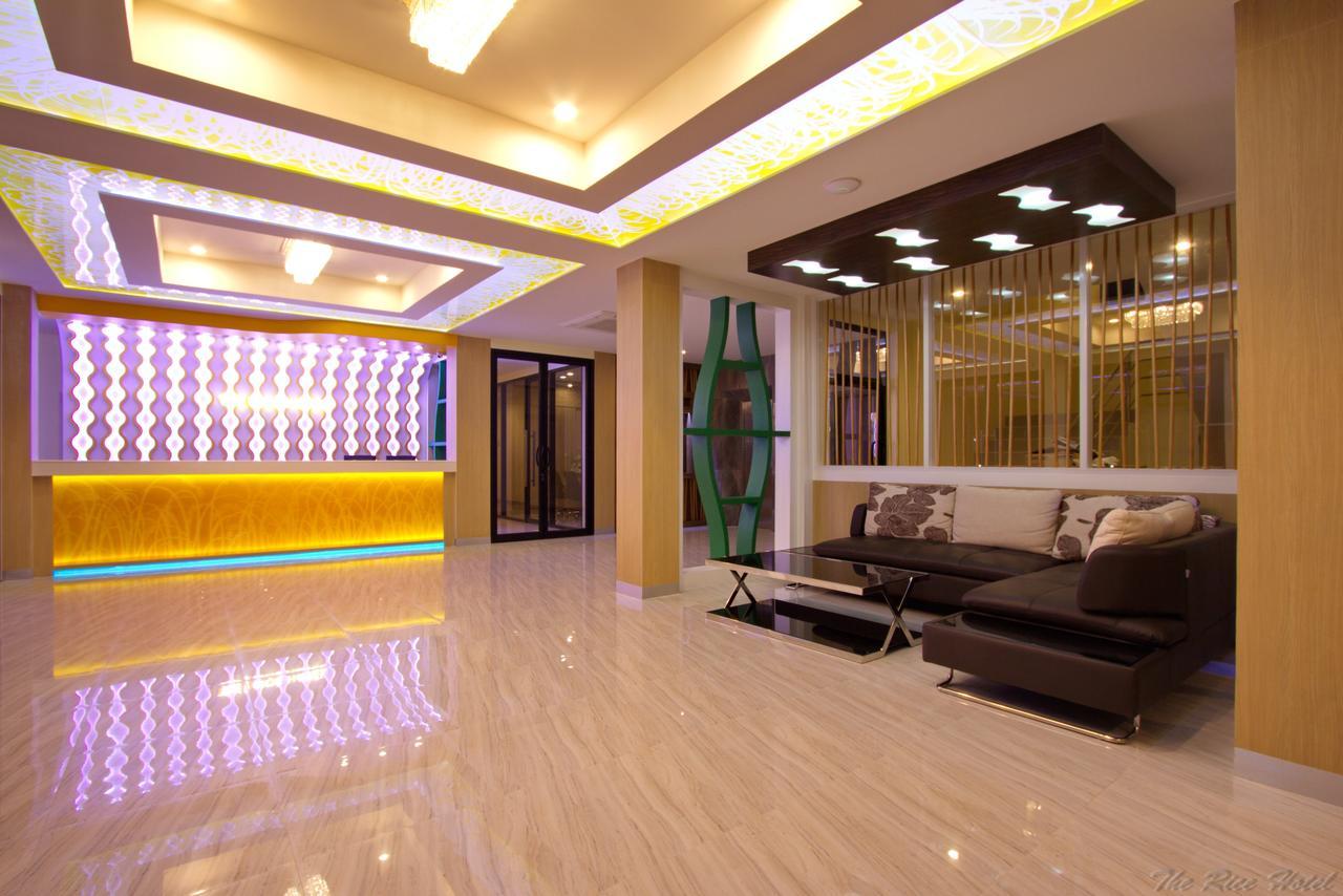 The Rice Hotel Roi Et Extérieur photo