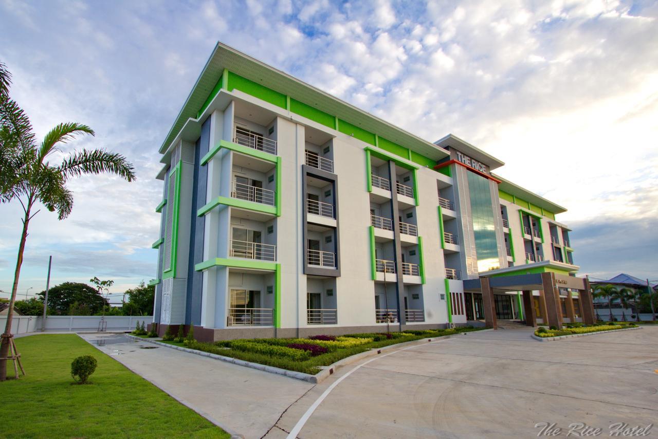The Rice Hotel Roi Et Extérieur photo